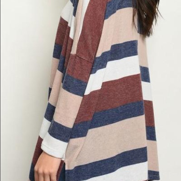 STRIPES SCOOP NECK LONG SLEEVE TUNIC TOP - Picture 2 of 3